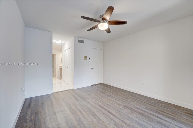 Building Photo - 8352 Dundee Terrace