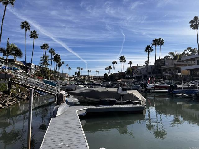 Building Photo - 4587 Cove Dr