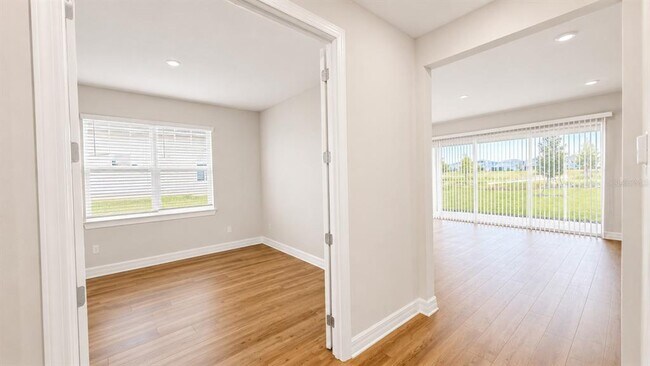 Building Photo - 16628 Silver Brook Wy