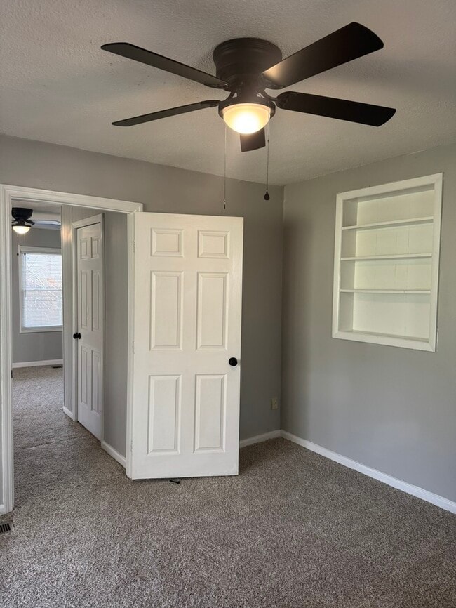 Building Photo - 1515 Rosedale Ave