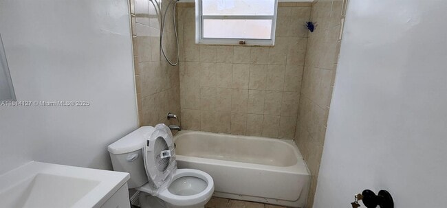 Building Photo - 371 NE 57th Ct