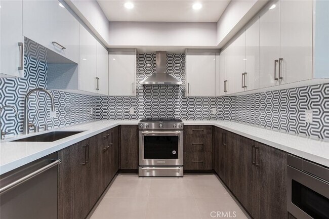 Building Photo - 2225 Mira Vista Ave