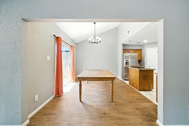 Building Photo - 13310 Ravensway Dr