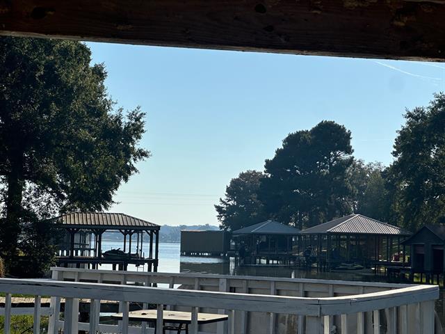 Building Photo - 16729 Malibu Dr