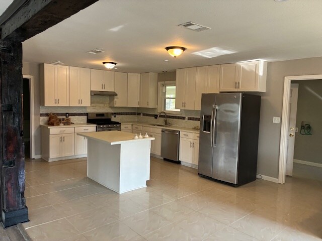 Building Photo - 3708 Little Farms Dr