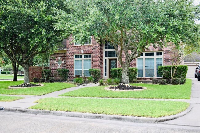 Building Photo - 2016 Waters Edge Ct