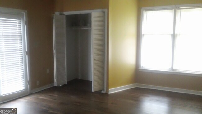 Building Photo - 6451 Edenfield Dr