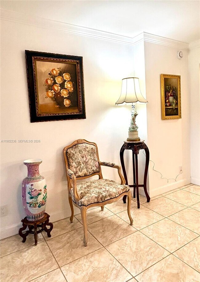 Building Photo - 20500 W Country Club Dr