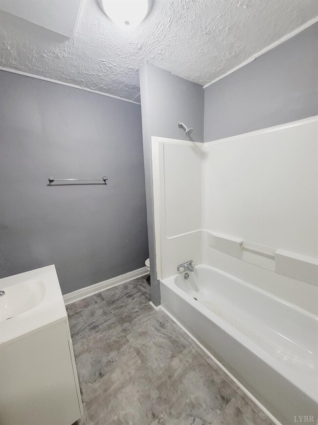 Building Photo - 11 W Princeton Cir Cir