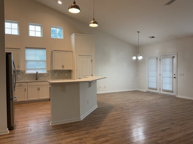 Building Photo - 3084 Adventure Way