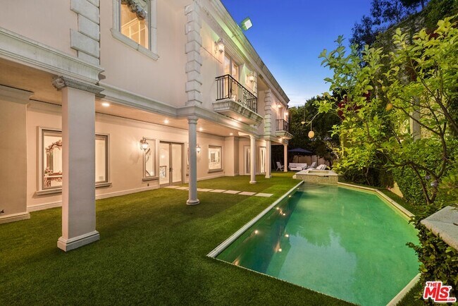 Building Photo - 1455 Robmar Dr