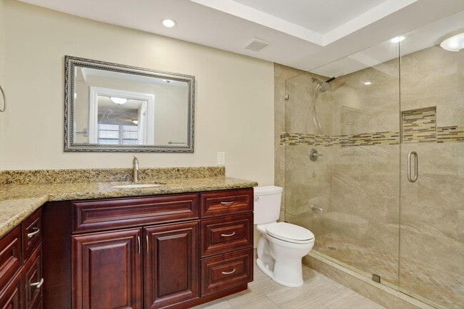 Building Photo - 3499 Oaks Way