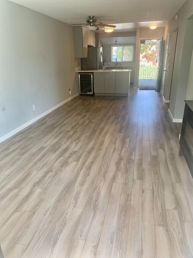 Building Photo - Remodeled, Upstairs 2BD / 1BA Condo Less Than 1/2 Mile From the Beach