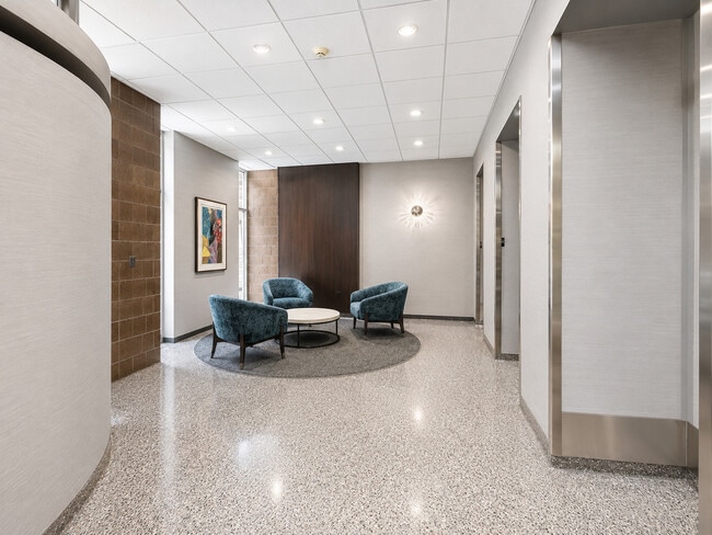 Building Photo - 405 N Wabash Ave