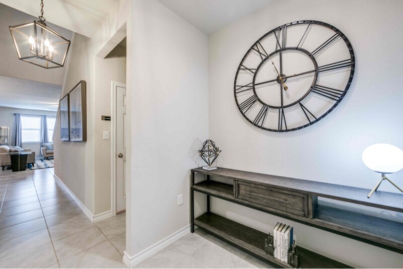 Building Photo - 10434 Francisco Way