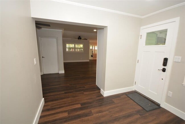 Building Photo - 3006 Vine St