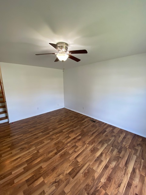 Building Photo - 110 Teakwood Ln