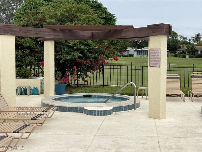 Building Photo - 3615 Boca Ciega Dr