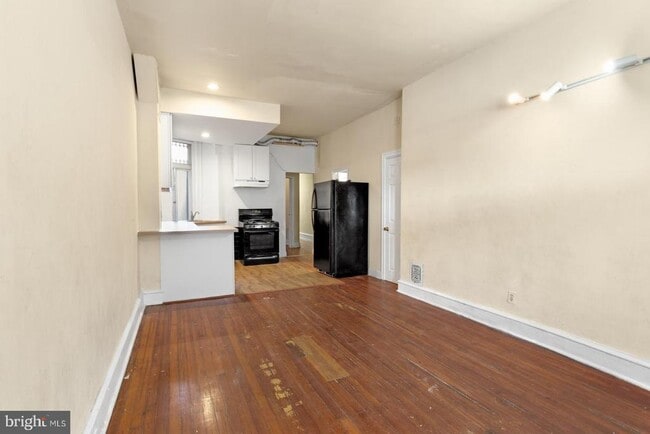 Building Photo - 5147 Hazel Ave