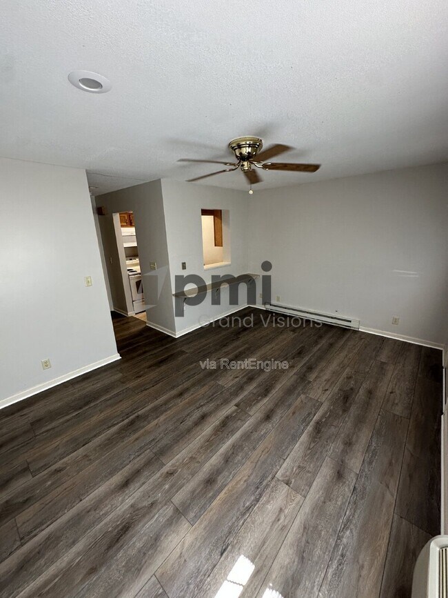 Building Photo - 1308 Arthur Ave
