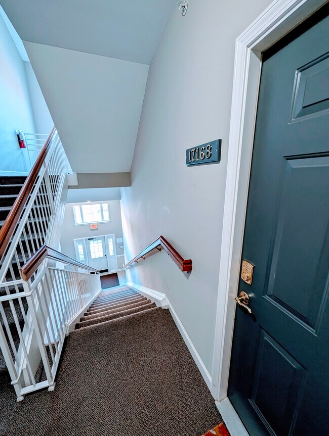 Building Photo - 17168 Red Feather Dr