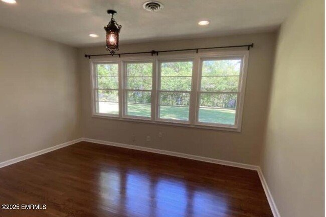 Building Photo - 3620 24th Ave