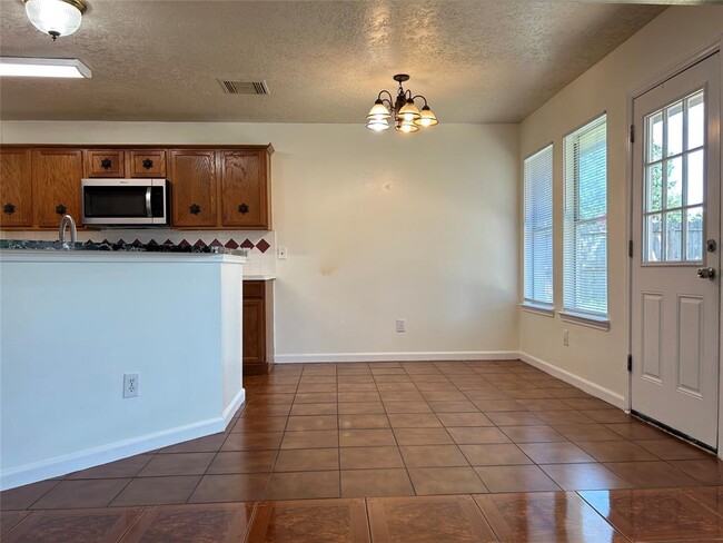 Building Photo - 20502 Westfield Estates Dr