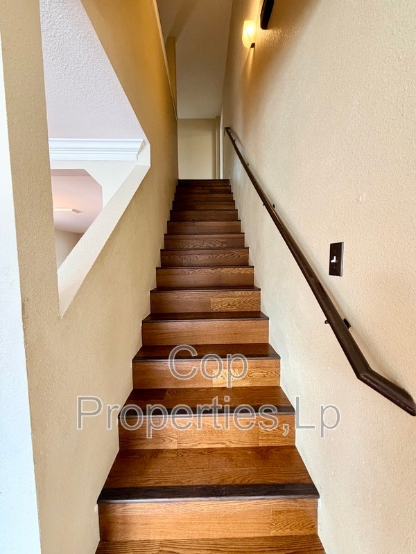 Building Photo - 25526 Gold Yarrow