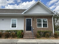 Building Photo - 3 BD 2 BA APT FOR RENT