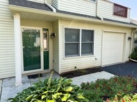 Building Photo - 140 Lindfield Cir