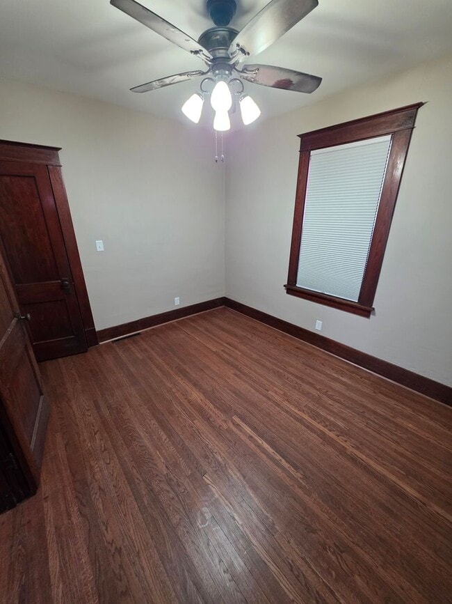 Building Photo - Freshly Remodeled 5 Bedroom Home for Rent