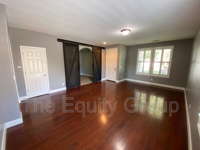 Building Photo - 2933 W Harold Ct