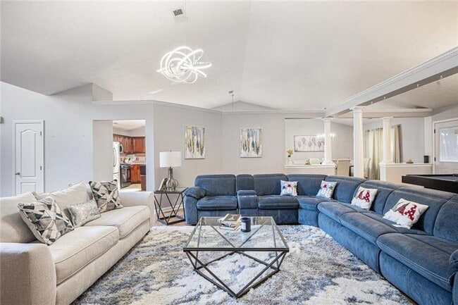 Building Photo - Beautiful Open Ranch Home in Reid Plantation Community!