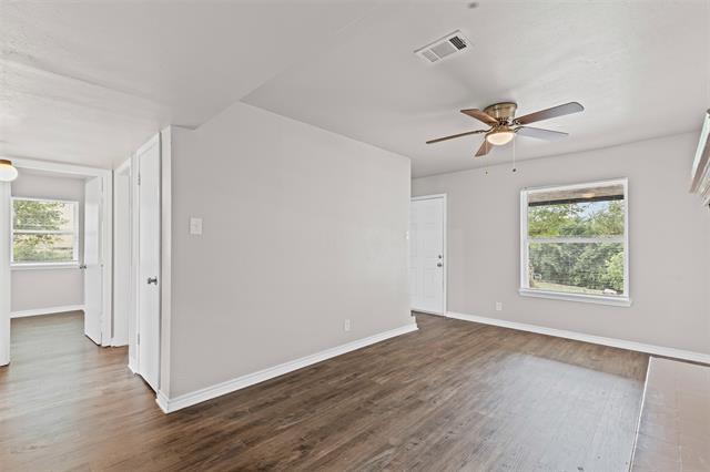 Building Photo - 6008 Bear Creek Dr E