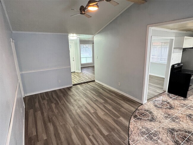 Building Photo - 23115 Ludgate Dr