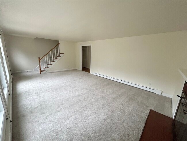 Building Photo - 75 Marlboro Rd