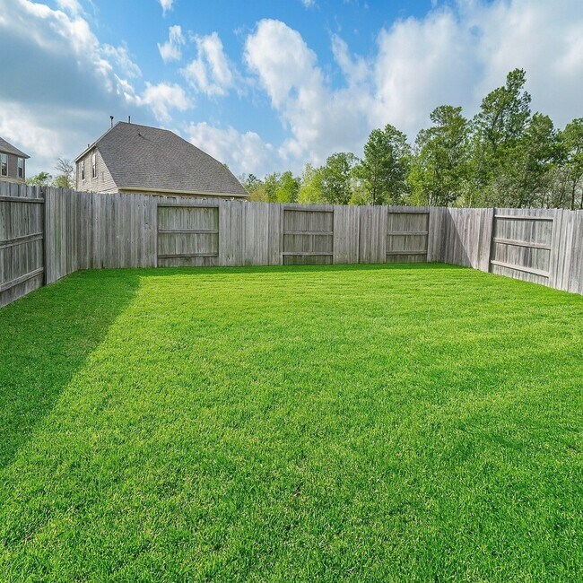 Building Photo - 11330 Rossum Creek Dr