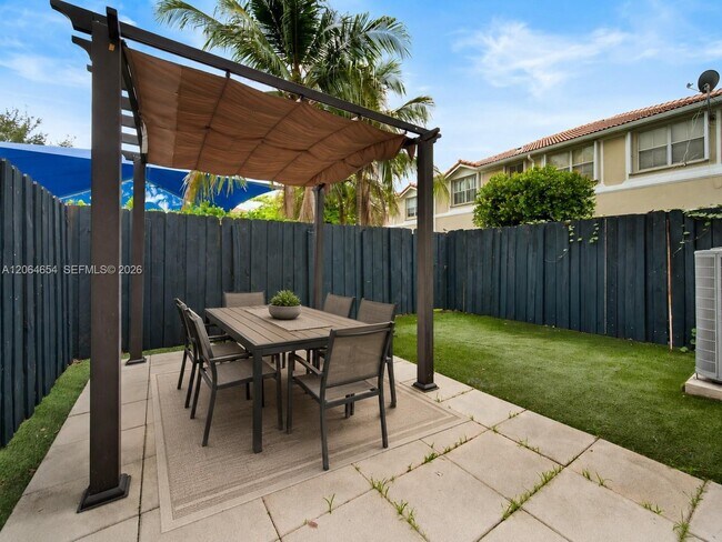 Building Photo - 12392 SW 124th Terrace