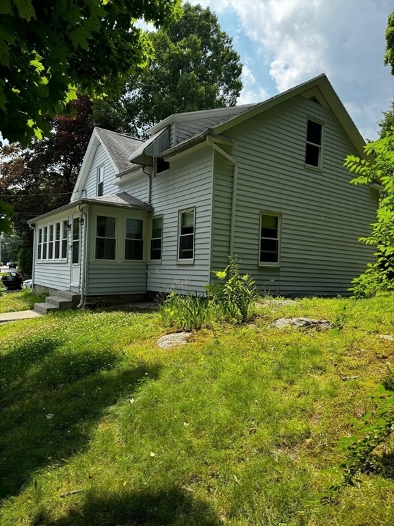 Building Photo - 49 Greene St