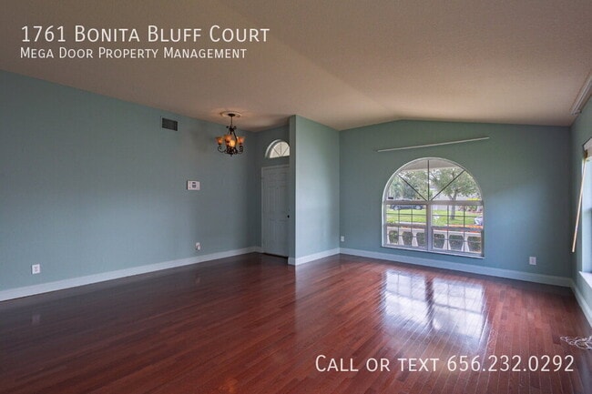 Building Photo - 1761 Bonita Bluff Ct
