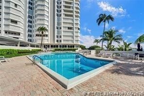 Building Photo - 1340 S Ocean Blvd