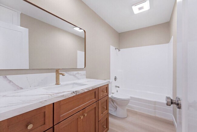 Building Photo - 211 Avenida Monterey