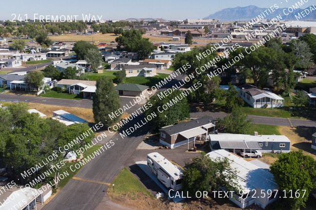 Building Photo - 241 Fremont Way