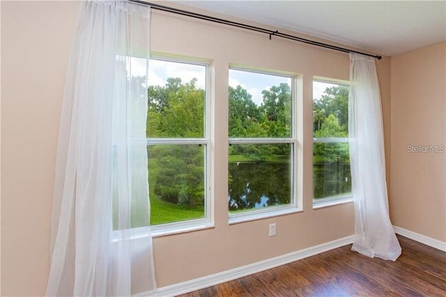 Building Photo - 512 Penny Royal Pl