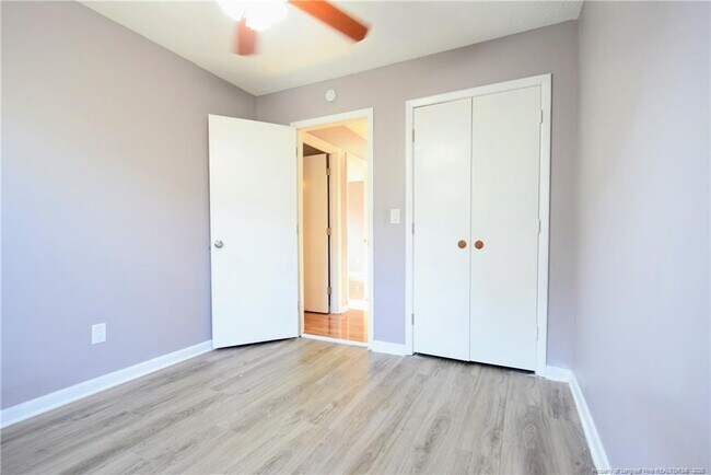 Building Photo - 733 Mosswood Ln