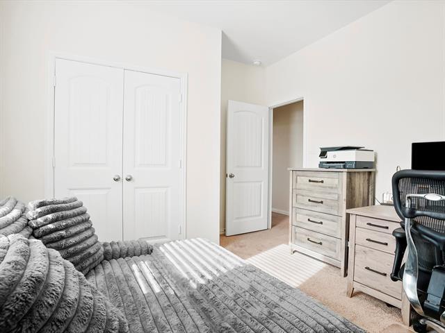 Building Photo - 173 Mdw Vis Dr