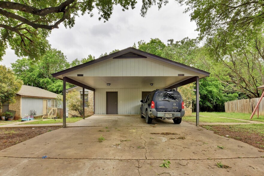 Primary Photo - 5303 Spring Meadow Rd