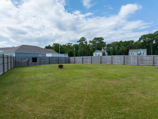 Building Photo - Charming 3-Bedroom Home for Rent in The Pr...