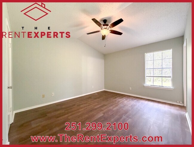 Building Photo - 9760 Royal Woods Dr N