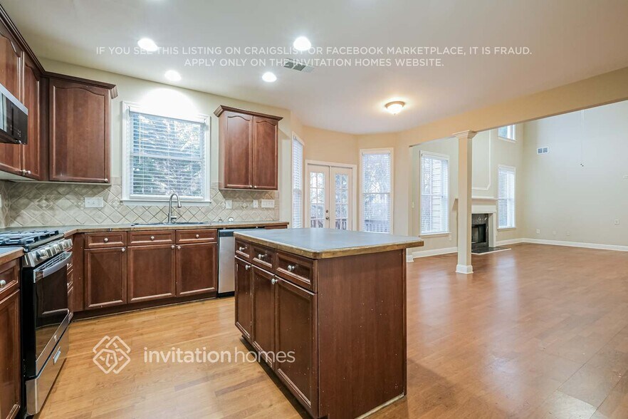 Building Photo - 1451 Heatherglade Ln